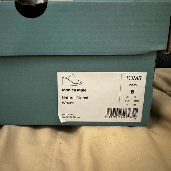 TOMS WOMENS WEDGE NWT SZ 6 MULTI COLOR. GORGEOUS - Picture 6 of 9